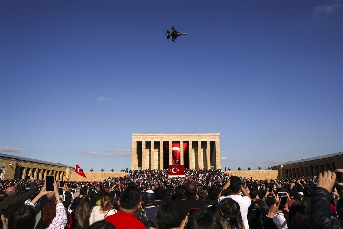 29 Ekim’de Anıtkabir'i 1 milyon 125 bin kişi ziyaret etti 2 29 ekimde anitkabiri 1 milyon 125 bin kisi ziyaret etti 1 FP8bjqam