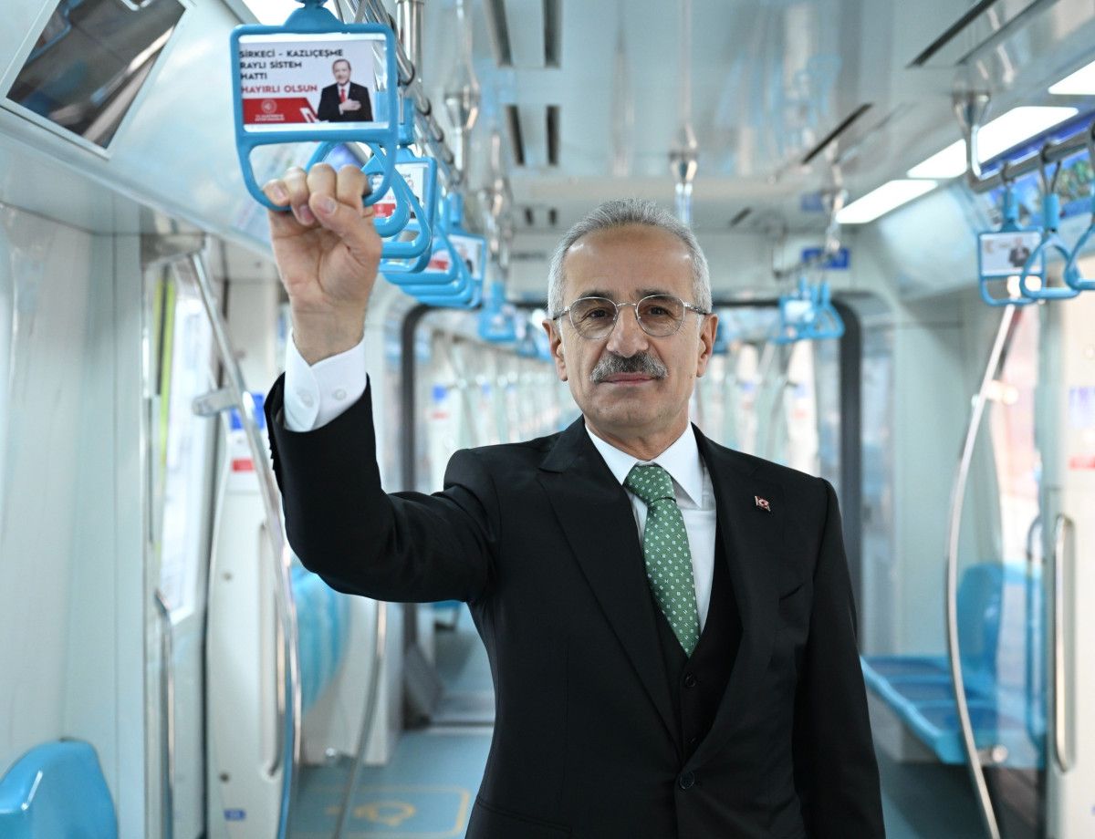 Abdulkadir Uraloğlu: Marmaray, 12 yılda 1 milyar 430 milyon yolcuya hizmet verdi 1 abdulkadir uraloglu marmaray 12 yilda 1 milyar 430 milyon yolcuya hizmet verdi 0 a3W1A5Wd