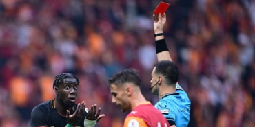 Ahmet Çakar'dan Galatasaray-Göztepe maçı hakemi Oğuzhan Çakır'a sert eleştiri! "Bu kaçıncı..." 8 ahmet-cakardan-galatasaray-goztepe-maci-hakemi-oguzhan-cakira-sert-elestiri-bu-kacinci-rXfqD9KO.jpg