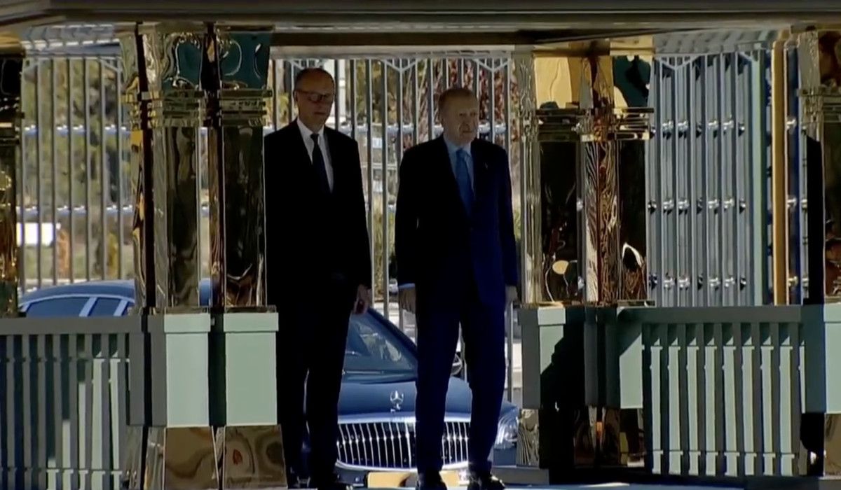 Almanya Başbakanı Friedrich Merz Ankara'da resmi törenle karşılandı 1 almanya basbakani friedrich merz ankarada resmi torenle karsilandi 0