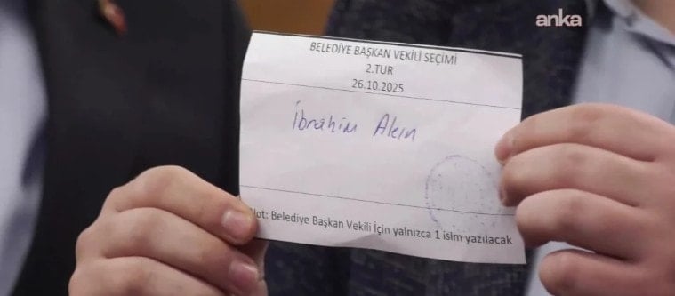 Bayrampaşa Belediyesi seçimlerine damga vurdu: Oy pusulasına 5 kez isim yazamadı 2 bayrampasa belediyesi secimlerine damga vurdu oy pusulasina 5 kez isim yazamadi 1 jmMXZEvR