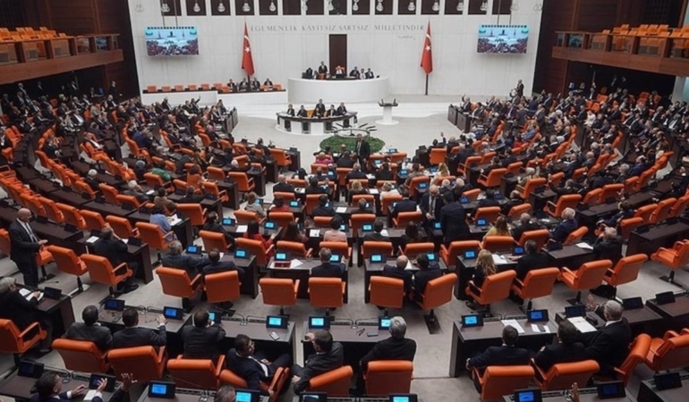 butce-gorusmeleri-basladi-mhpden-akpye-acik-cagri-milyonlarin-gozu-refah-payinda-9XE9eYRa.jpg
