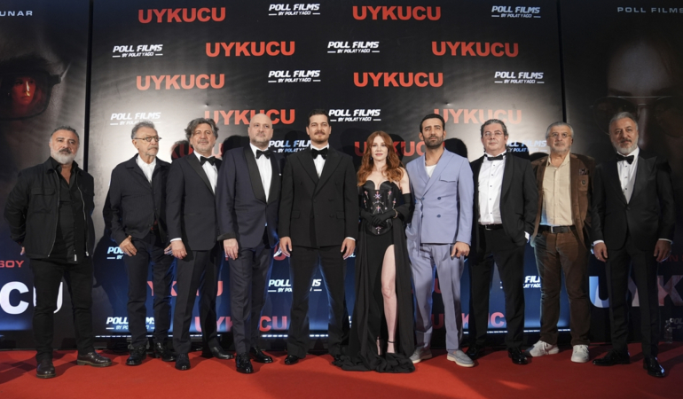 cagatay-ulusoyun-basrolunu-ustlendigi-uykucu-filmi-cumhuriyet-bayraminda-vizyonda-GwnmKi4Y.jpg