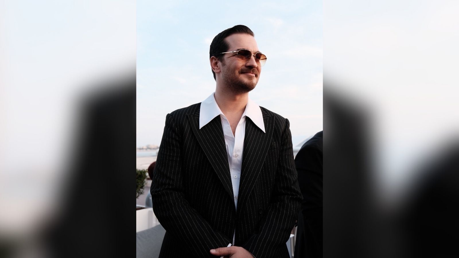 Cannes’da Çağatay Ulusoy’un Demet Özdemir’e Mesafeli Tavırları Dikkat Çekti 1 cannesda cagatay ulusoyun demet ozdemire mesafeli tavirlari dikkat cekti 0 MOGIyZuF