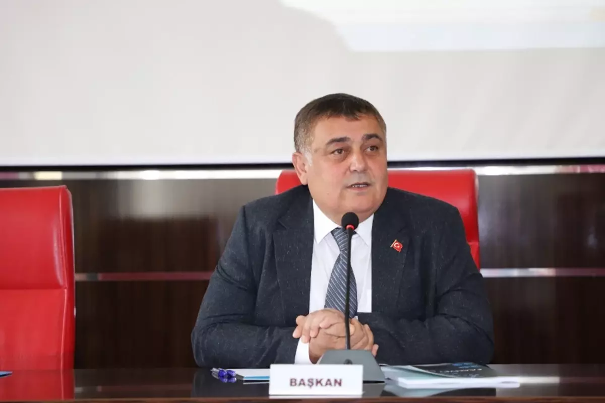 CHP'den istifa eden İsa Yıldırım: AK Parti'ye geçmeye niyetim var 6 chpden-istifa-eden-isa-yildirim-ak-partiye-gecmeye-niyetim-var-QeTmxGlp.jpg