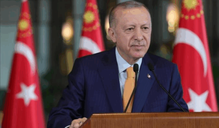 cumhurbaskani-erdogan-kara-para-aklama-yasa-disi-fon-transferleri-kuresel-piyasalara-olan-guveni-zedeliyor-btvfmpHE.png