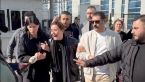 davada-karar-cikti-anne-yasemin-minguzzi-sinir-krizi-gecirdi-U4SDslH7.jpg