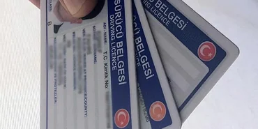 Eski ehliyet yenileme için son tarih uyarı! Fiyat 495 katına çıkacak! 2 eski-ehliyet-yenileme-icin-son-tarih-uyari-fiyat-495-katina-cikacak-p1gpPxlM.webp