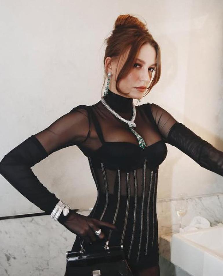 Hande Erçel, Serenay Sarıkaya'dan mı esinlendi? Yıllar sonra aynı tarz olay oldu 2 hande ercel serenay sarikayadan mi esinlendi yillar sonra ayni tarz olay oldu 1