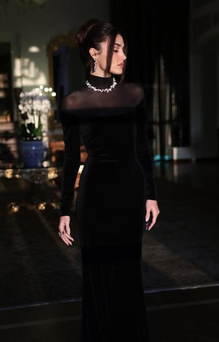 Hande Erçel, Serenay Sarıkaya'dan mı esinlendi? Yıllar sonra aynı tarz olay oldu 3 hande ercel serenay sarikayadan mi esinlendi yillar sonra ayni tarz olay oldu 2 KSwVmVO6