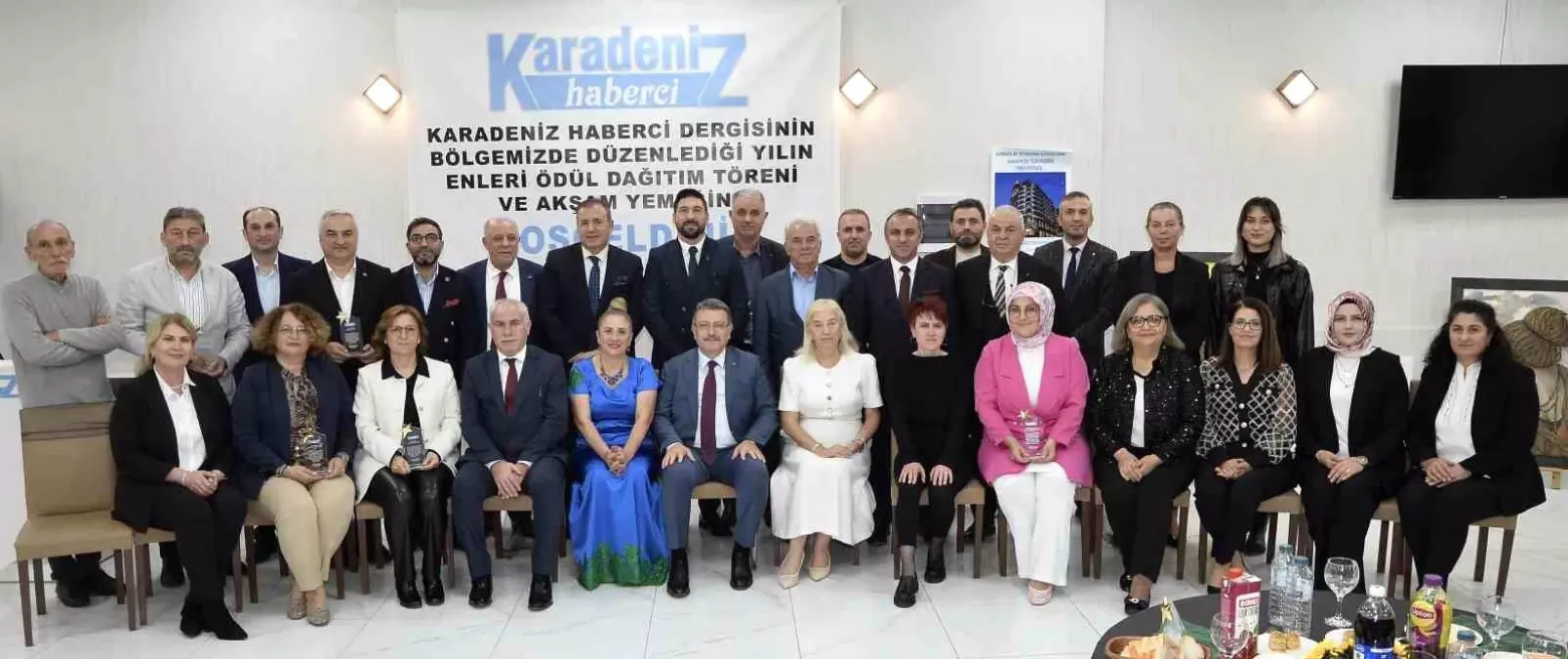 Karadeniz Bölgesi 'Yılın En'leri Ödülleri Gümüşhane'de Sahiplerini Buldu 3 karadeniz-bolgesi-yilin-enleri-odulleri-gumushanede-sahiplerini-buldu-9OhZveJn.jpg