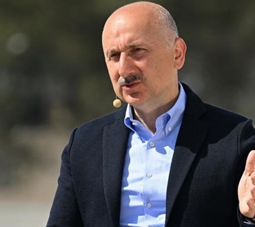 Karaismailoğlu, Başarır'dan kazandığı tazminatı Gazze'ye bağışlayacak 8 karaismailoglu-basarirdan-kazandigi-tazminati-gazzeye-bagislayacak-CCjFhJ61.jpg