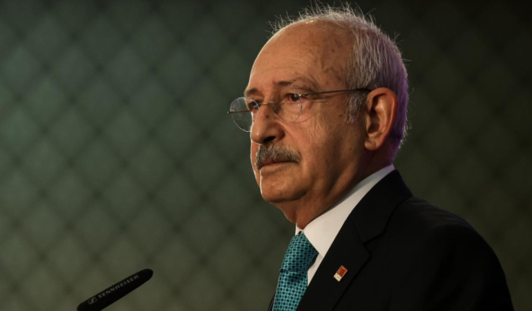 kemal-kilicdaroglu-sessizligini-bozdu-siyasete-devam-etme-planimiz-yok-Fwm1Ladj.jpg