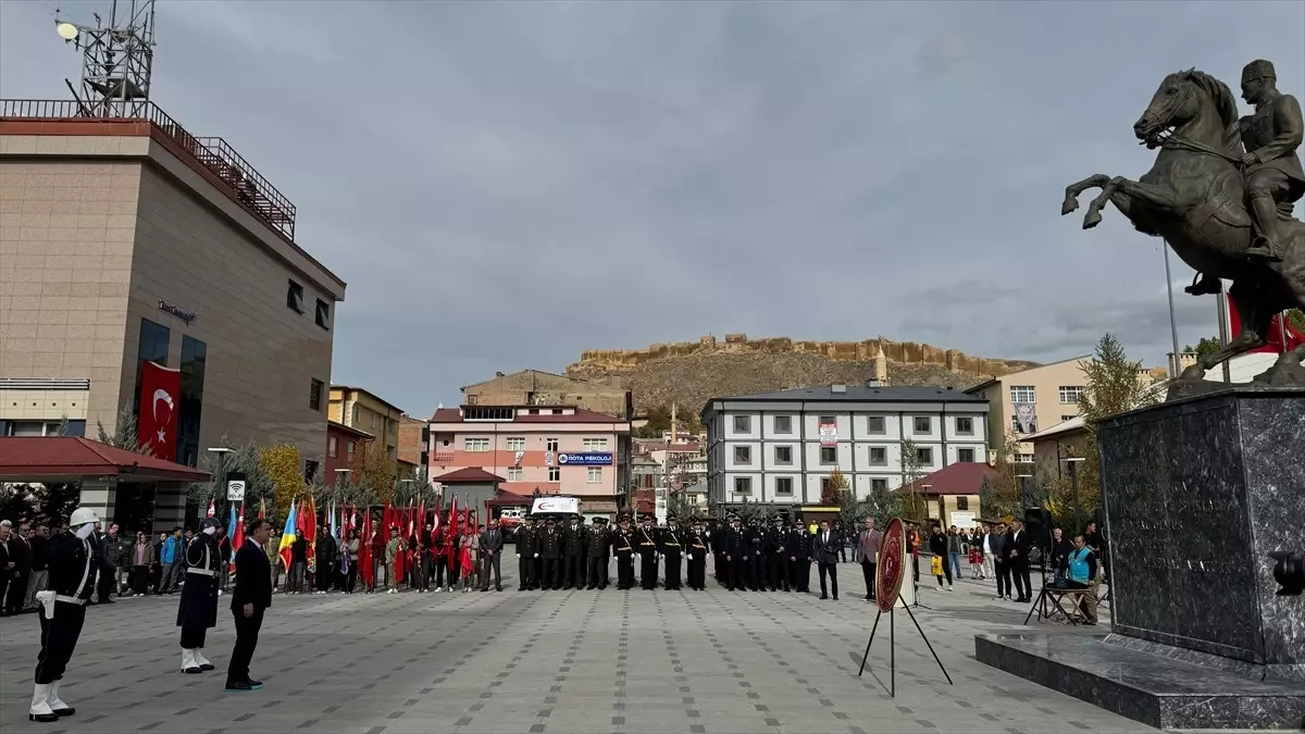 Trabzon ve çevre illerde Cumhuriyet'in 102. yıl dönümü kutlanıyor 4 trabzon-ve-cevre-illerde-cumhuriyetin-102-yil-donumu-kutlaniyor-EUU3hBKD.jpg