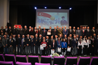 Trabzon'da Cumhuriyet coşkusu 1 trabzonda cumhuriyet coskusu 0 XVbsRuMW