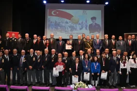 trabzonda-cumhuriyet-coskusu-4FPIs4Xj.webp