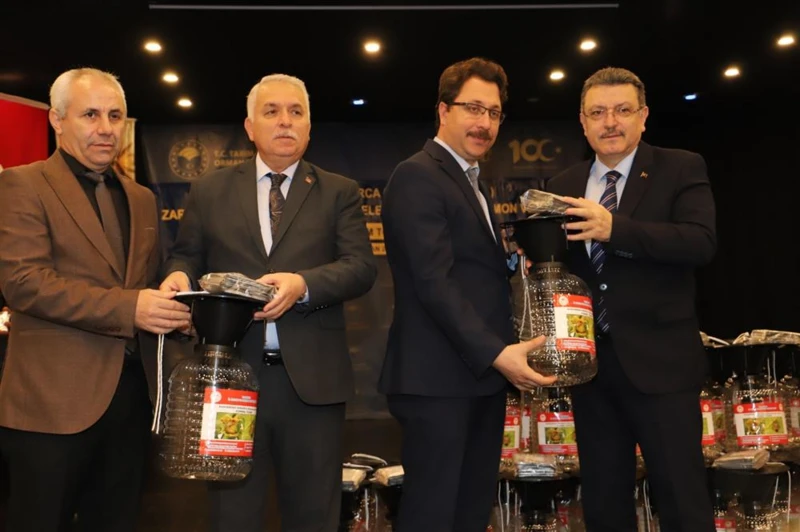 Türkiye kahverengi kokarca böceğini konuşuyor: Nasıl mücadele edilebilir? 4 turkiye kahverengi kokarca bocegini konusuyor nasil mucadele edilebilir 3 Cf95bPEw