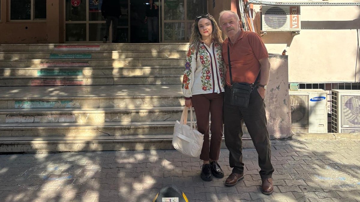 1 hafta önce kanseri yendi, trafik kavgasında öldürüldü 4 1 hafta once kanseri yendi trafik kavgasinda olduruldu 0 qKNOW3Vq