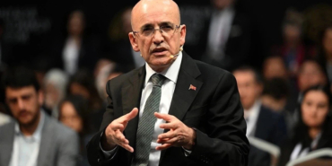 bakan-simsekten-vergi-ve-harc-zamlarina-iliskin-aciklama-daha-dusuk-zam-sinyali-verdi-vTzQW4mr.jpg