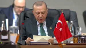 cumhurbaskani-erdogan-g20-zirvesinde-herkes-icin-adil-ve-makul-bir-gelecek-oturumuna-katildi-hMq9KOYm.jpg