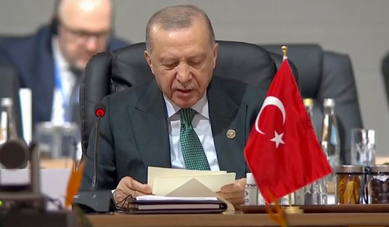 cumhurbaskani-erdogan-g20-zirvesinde-herkes-icin-adil-ve-makul-bir-gelecek-oturumuna-katildi-hMq9KOYm.jpg