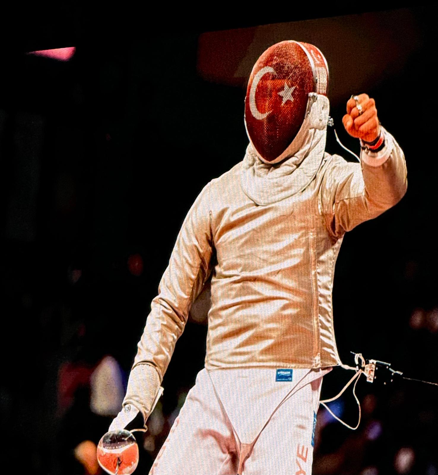 Ertuğrul Özkök: Abdullah Öztürk'ü yazdı...Önceki gece üç kişi ödül aldı; beş kişi beni ağlattı 5 ertugrul ozkok abdullah ozturku yazdionceki gece uc kisi odul aldi bes kisi beni aglatti iYufrhKD