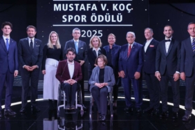 ertugrul-ozkok-abdullah-ozturku-yazdionceki-gece-uc-kisi-odul-aldi-bes-kisi-beni-aglatti-mGKreQBp.jpg