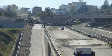 kanuni-bulvari-nda-calismalar-hizla-ilerliyor-23-km-tamamlandi-1200-861523