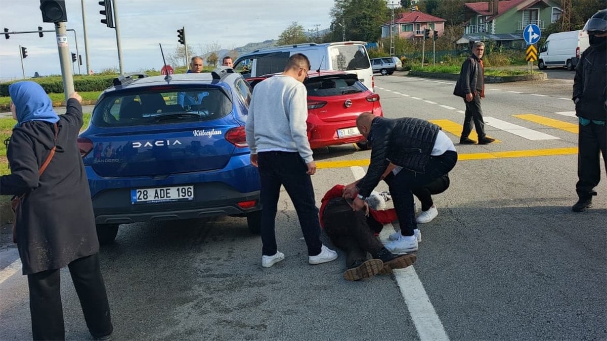 Kaza sonrası kavga faciayla sonuçlandı! Döverek öldürdüler 5 kaza sonrasi kavga faciayla sonuclandi doverek oldurduler 1 AAiFf6Tc