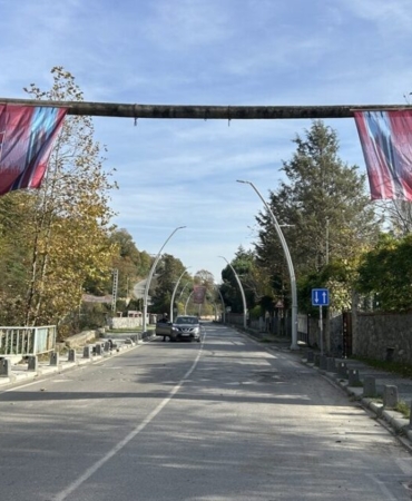 metropolde-koy-hayati-trabzonlularin-mega-kentteki-baskenti-ishaklida-hayat-bordo-mavi-akiyor_98760ba8daab-1100x650