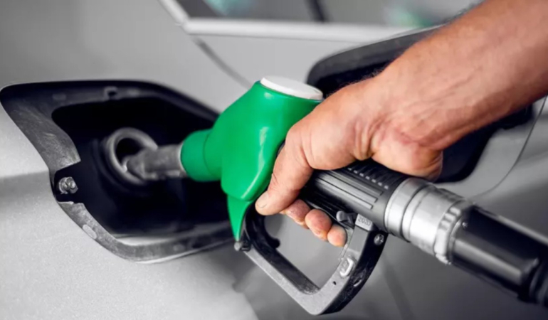 motorin-fiyatlarina-bu-kez-indirim-gelecek-iste-guncel-fiyatlar-DAgmNXCg.jpg