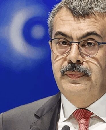 ogrencilik-hakkini-kaybedenlerin-bekledigi-haber-geldi-bakan-duyurdu-CvT4f7Fi.jpg