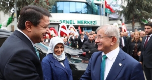 saadet-partisi-ve-davutoglu-arasinda-akp-krizi-cxdwFBmW.jpg