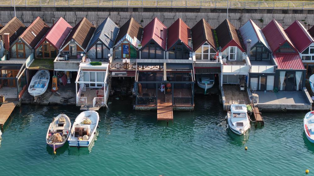 Tapusu yok ama fiyatı 7 Milyon TL: Trabzon Balıkçı barınakları 'lüks villaya' dönüştü 1 tapusu yok ama fiyati 7 milyon tl trabzon balikci barinaklari luks villaya donustu 0 qDt1Ujpm