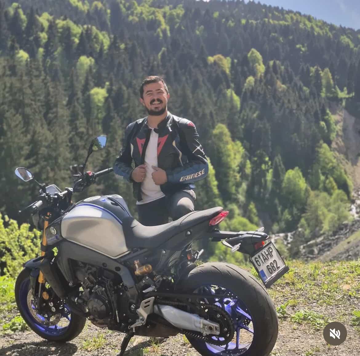 Trabzon'daki feci motosiklet kazasının görüntüleri ortaya çıktı 5 trabzondaki feci motosiklet kazasinin goruntuleri ortaya cikti 1 pF2Dmth4