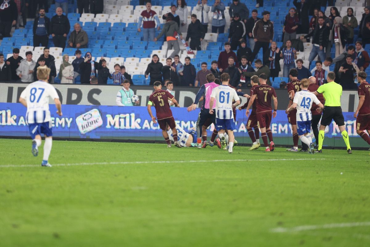 Trabzonspor U19-Helsinki U19 maçında kavga çıktı 2 trabzonspor u19 helsinki u19 macinda kavga cikti 1 LpJH3Yyh