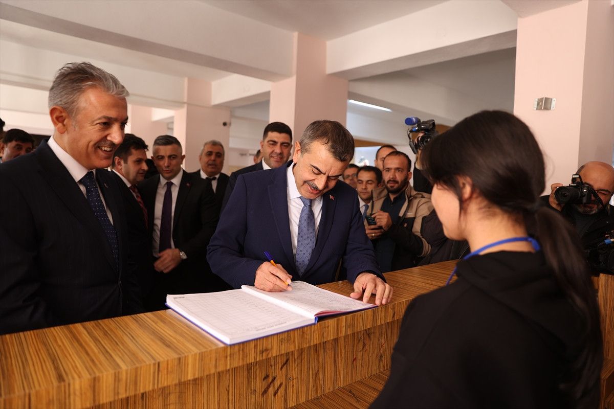 Yusuf Tekin'den 'mesleki lise' değerlendirmesi: Talep her geçen yıl biraz daha artıyor 5 yusuf tekinden mesleki lise degerlendirmesi talep her gecen yil biraz daha artiyor 1 XGl7HlQs