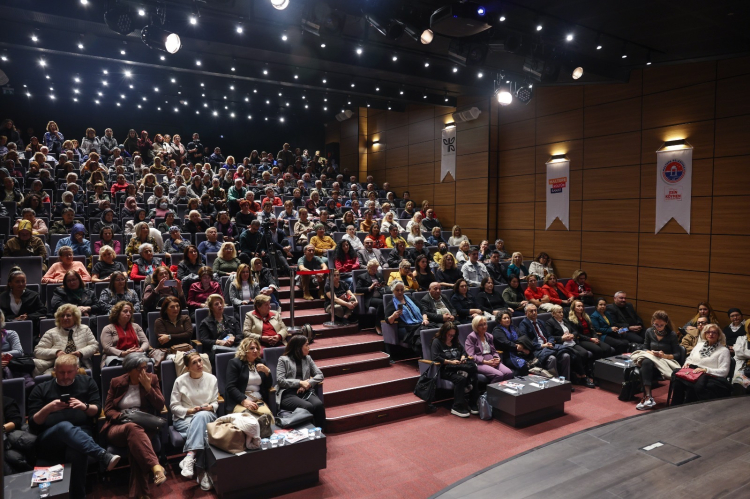 chp trabzon milletvekili av sibel suicmez istanbul maltepede kadin haklari konusuldu 0 aOdRiutF