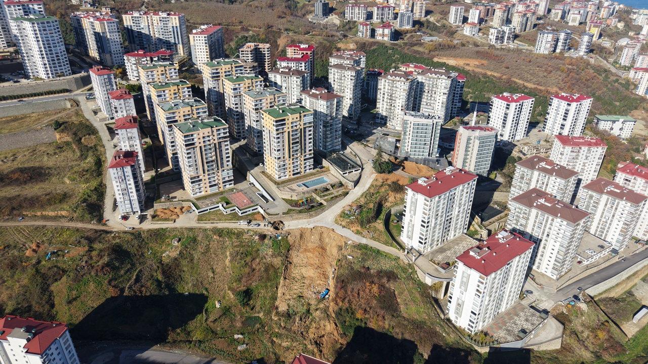 trabzonda kacak hafriyat sahasindaki heyelan endiseye neden oldu 3 eYyNRrWV