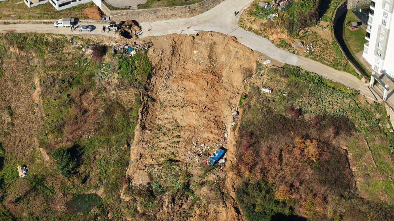 trabzonda kacak hafriyat sahasindaki heyelan endiseye neden oldu 6 tFGY2GPO