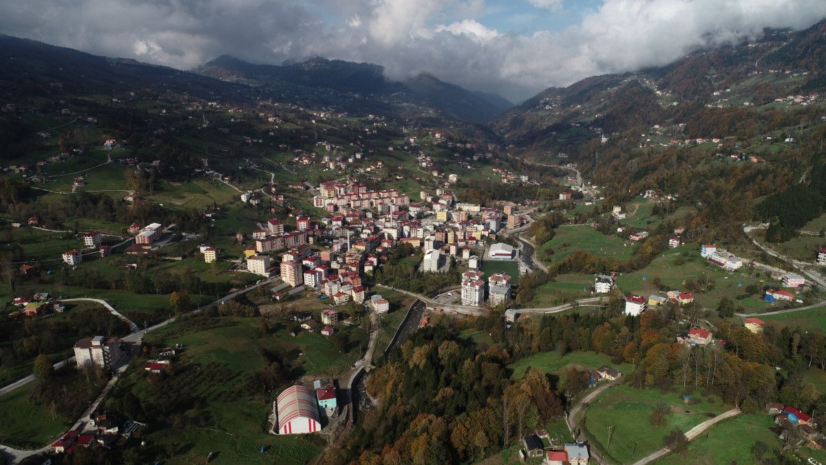 Trabzon'da kadınlar sabah ot biçiyor, akşam maça gidiyor 5 trabzonda kadinlar sabah ot biciyor aksam maca gidiyor 1 ph4agsOS