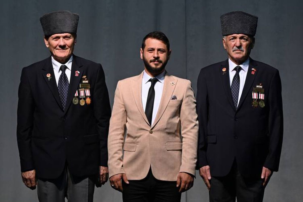 Trabzon’da Kıbrıs gazilerinden ‘Kahramanlar Korosu’ kuruldu 7 trabzonda kibris gazilerinden kahramanlar korosu kuruldu 3