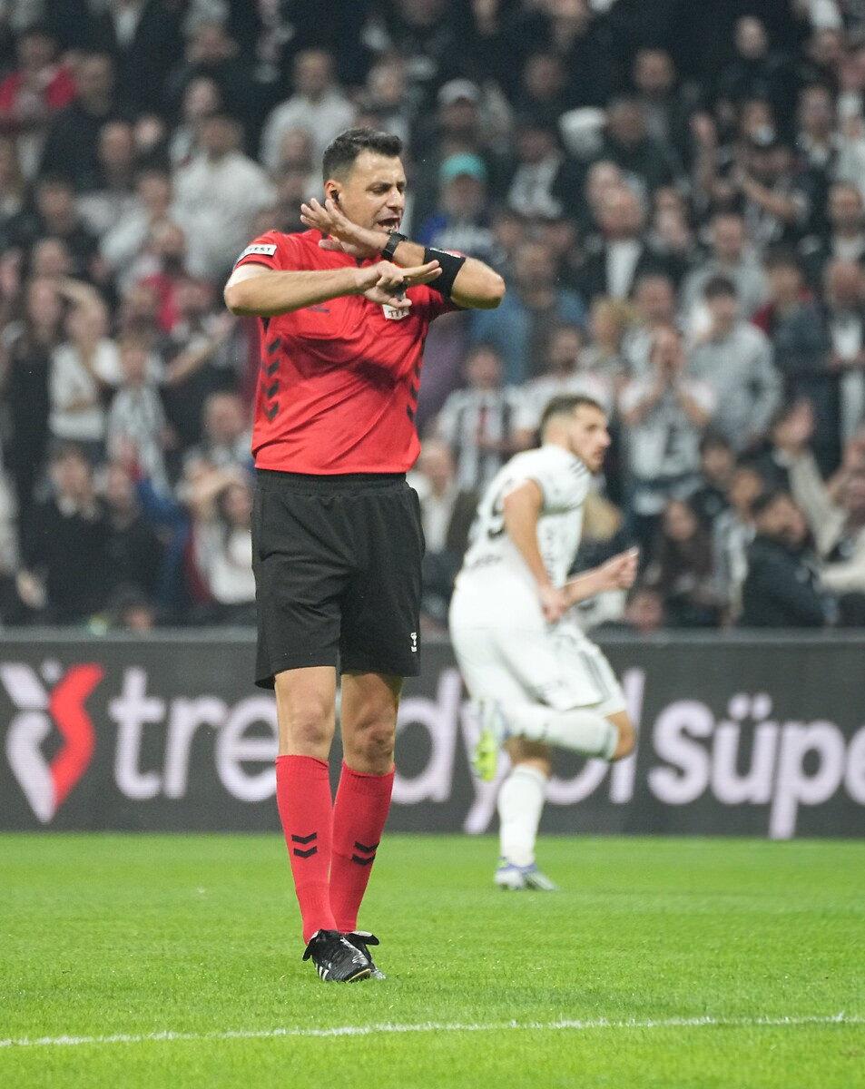 Trabzonspor-Beşiktaş maçının hakemi belli oldu! 4 trabzonspor besiktas macinin hakemi belli oldu 0 8X2Mv9tD