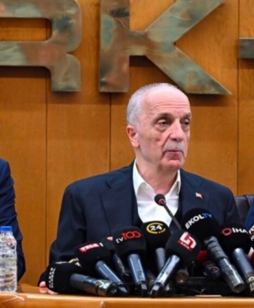 turk-is-genel-baskani-atalaydan-yeni-asgari-ucret-aciklamasi-komisyona-katilmamakla-dogru-karar-vermisiz-isciyi-dDbkwmNB.jpg