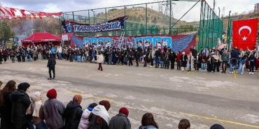 universiteli-trabzonsporlulardan-keciorende-coskulu-horon-festivali-4tMqc9xa.jpg