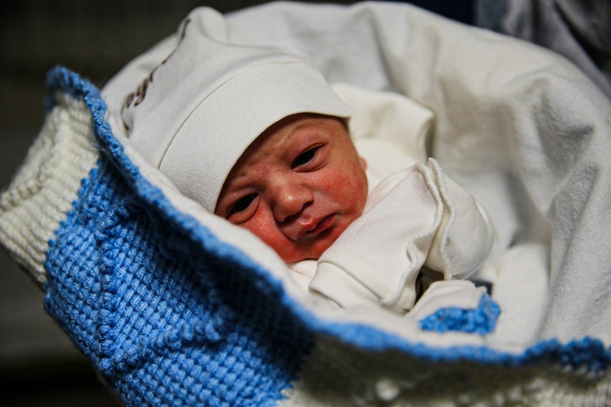 2026 yilinin ilk bebegi suda dogum yontemiyle dunyaya geldi 0 JP2GSeUR