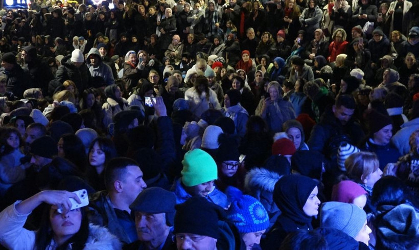 Davullar çaldı horonlar kırıldı: Bolluk bereket için sokaklara döküldüler 6 davullar caldi horonlar kirildi bolluk bereket icin sokaklara dokulduler 5 eapfL1XX