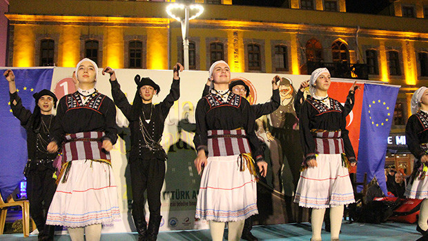 kalandar gecesi nedir ne demek kalandar ne zaman 2026 nasil kutlanir 3 4bbNWJL4