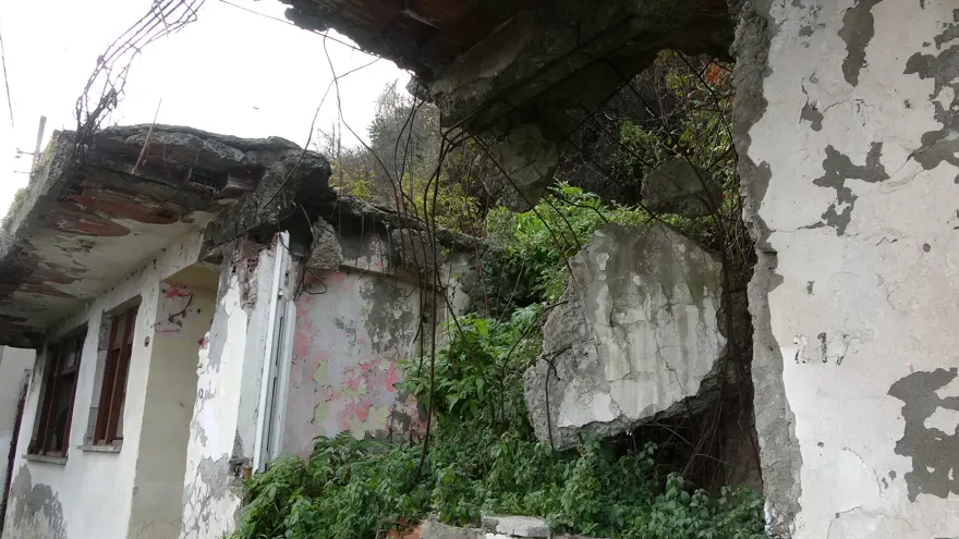 trabzonda 17 yildir olumun kiyisinda yasiyorlar mahalleye 3 boyutlu mudahale edilecek 5 3wfDyKO5