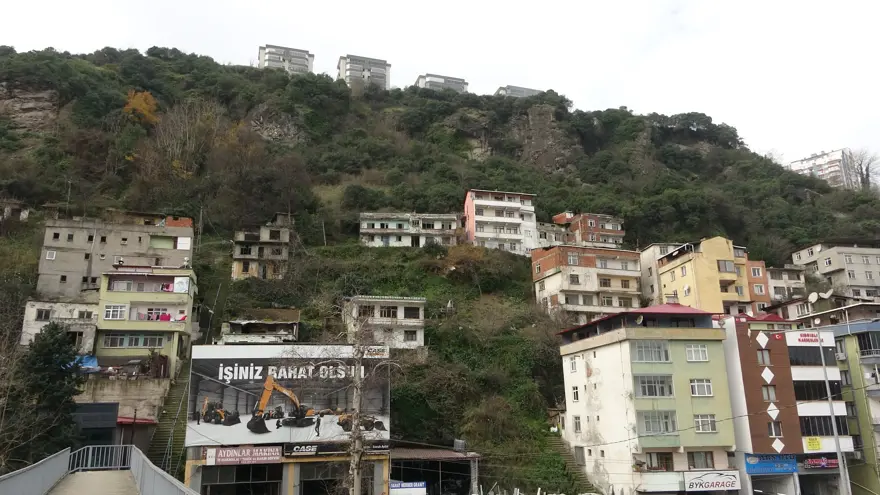 trabzonda 17 yildir olumun kiyisinda yasiyorlar mahalleye 3 boyutlu mudahale edilecek 6 tJCXN91I